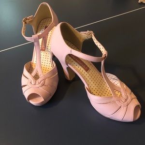 Pink vintage style heels